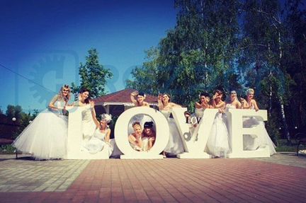 Аренда объемных букв love на свадьбу