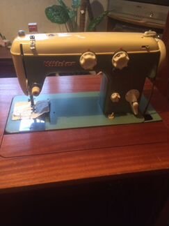 Швейная ножная машинка