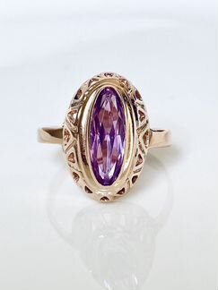 Золотое кольцо с корундом 583 проба