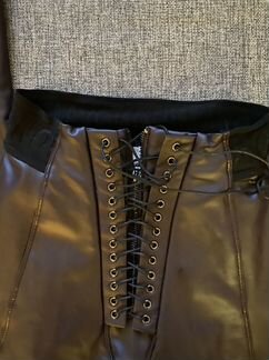 Кожаные легинсы iron by mironova