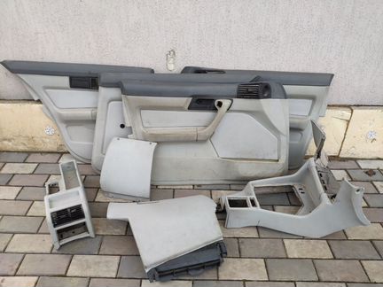 Обшивки салона, карты дверей, кресла bmw е34