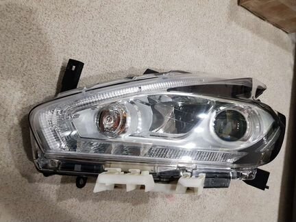 Фара левая Nissan murano z52 LED