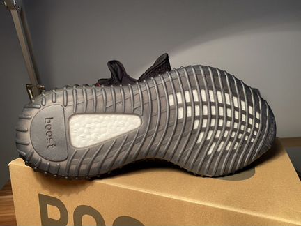 Кроссовки adidas yeezy boost 350 v2 42rus 9uk
