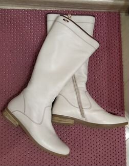 Кожаные осенние сапоги бежевые 38 размер