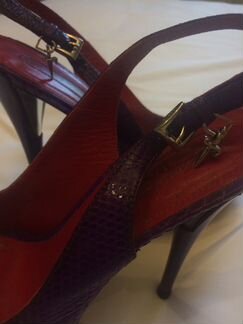 Босоножки Cesare Paciotti