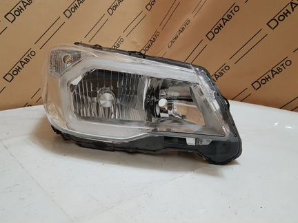 Фара правая Subaru Forester 4