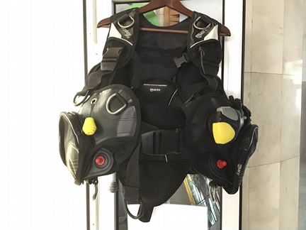 Компенсатор плавучести (BCD) жилет mares