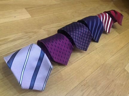 Галстук Kiton