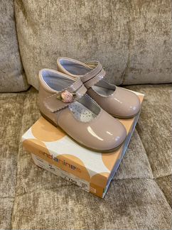 Туфли для девочки andanines (22 размер)