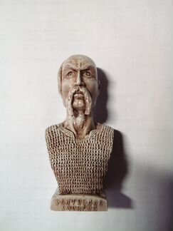 Бюст князь Святослав славяне Русь иду на Вы