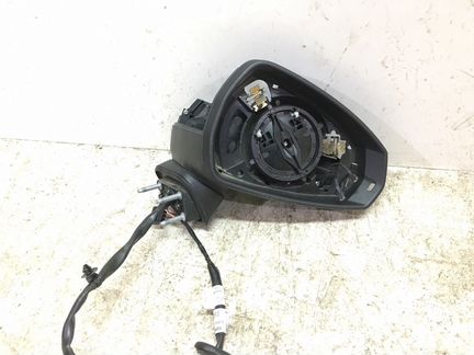 Зеркало правое Audi A3 8V 8V5857410