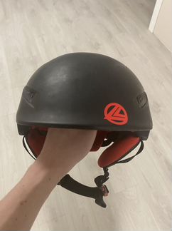 Шлем (58-61 см) сноуборд / лыжи / зимние виды спор