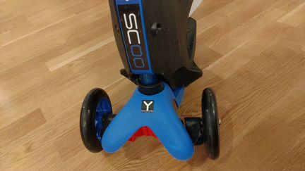 Самокат- беговел Y-scoo