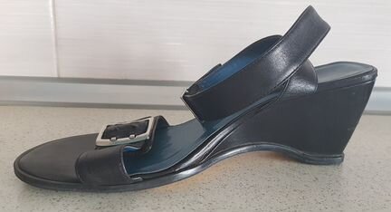 Босоножки кожаные Elienne Aigner оригинал