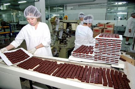 Вахта в Москве Работа Упаковщик конфет на линии