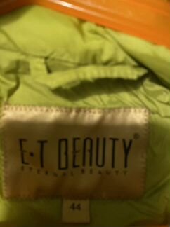 Осенняя куртка женская 40-42