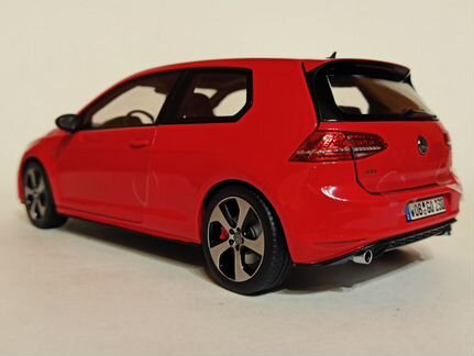 Volkswagen Golf VII Gti 2013 Norev 1:18