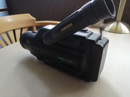 8мм видео камкордер Samsung Vp-U12