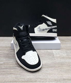 Кроссовки Nike Air Jordan 1