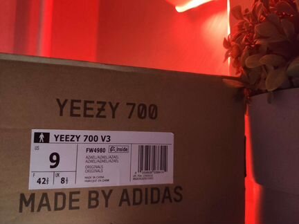 Кроссовки Yeezy 700 v3 azael