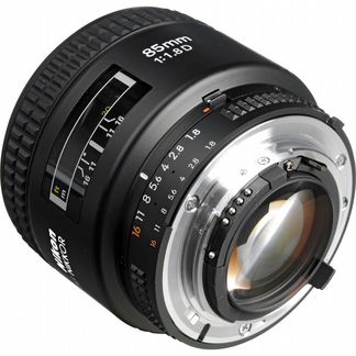 Nikon 85mm f/1.8D AF Nikkor