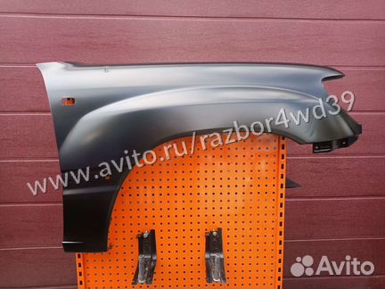 Крыло правое Toyota land cruiser 100