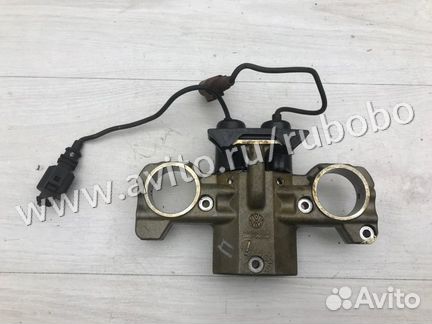 Клапан изменения фаз грм правый Audi A8 D3 BHT