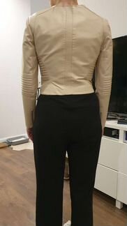 Куртка кожаная новая бежевая