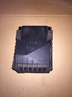 Крышка блока предохранителей Volkswagen Passat B6