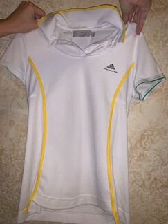 Спортивная футболка