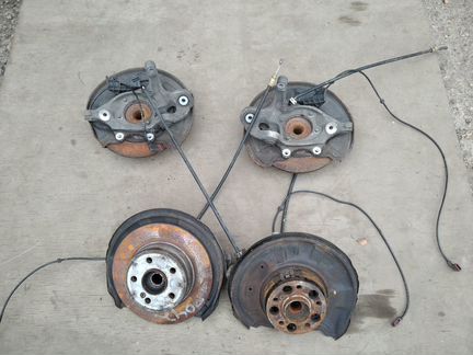 Цапфа задняя Mercedes W204