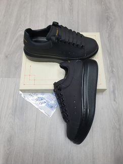 Черные кроссовки Александр маквин