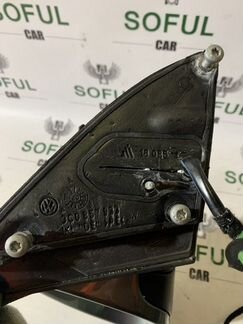 Зеркало левое Volkswagen Passat B6