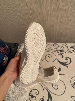 Кроссовки женские новые