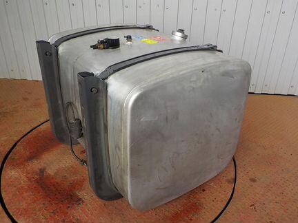 Бак топливный Скания 1878319