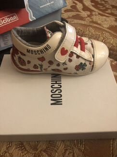 Ботиночки детские moschino