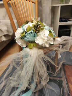 Свадебное украшение на автомобиль