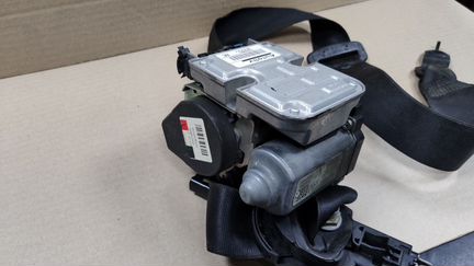 Ремень безопасности водителя Мерседес 211 рестайл