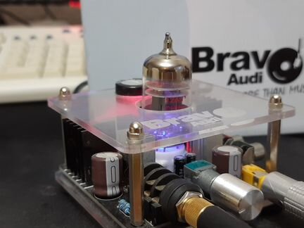 Ламповый усилитель для наушников Bravo Audio