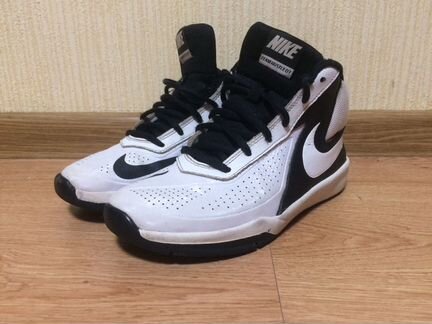 Продаю кроссовки Nike