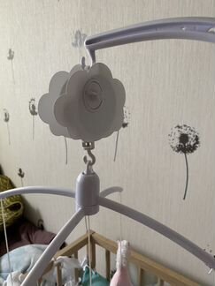 Музыкальный мобиль в детскую кроватку