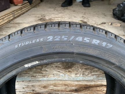 Зимняя резина Michelin X-ice 225/45 R17