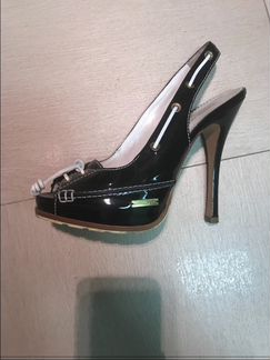 Туфли новые, лаковые фирма дикваред, оригинал