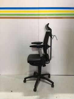 Кресла с подголовником производства Германии