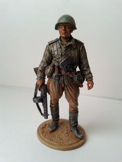 Фигурка воина освободителя в масштабе 1/32