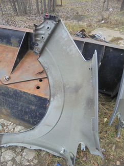 Крыло правое Опель Зафира Б. Серебро