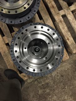 Редуктор хода гусеничного экскаватора CAT E325D