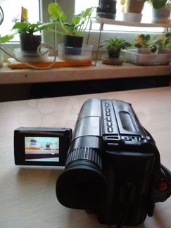 Видеокамера Sony hendycam 8mm CCD-TRV21E PAL