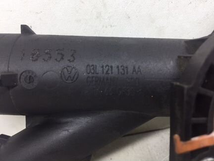 Фланец системы охлаждения Volkswagen Passat B7