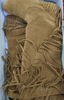 Сапоги замшевые,новые с лапшой